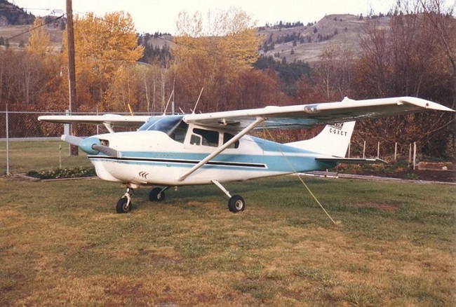 mid air collision avoidance cessna 210